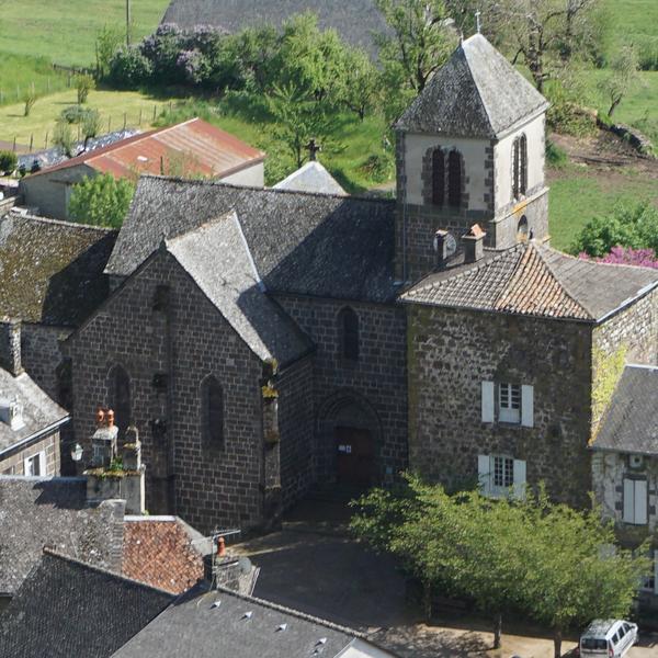 St Chamand, The church and the tower of Pralat